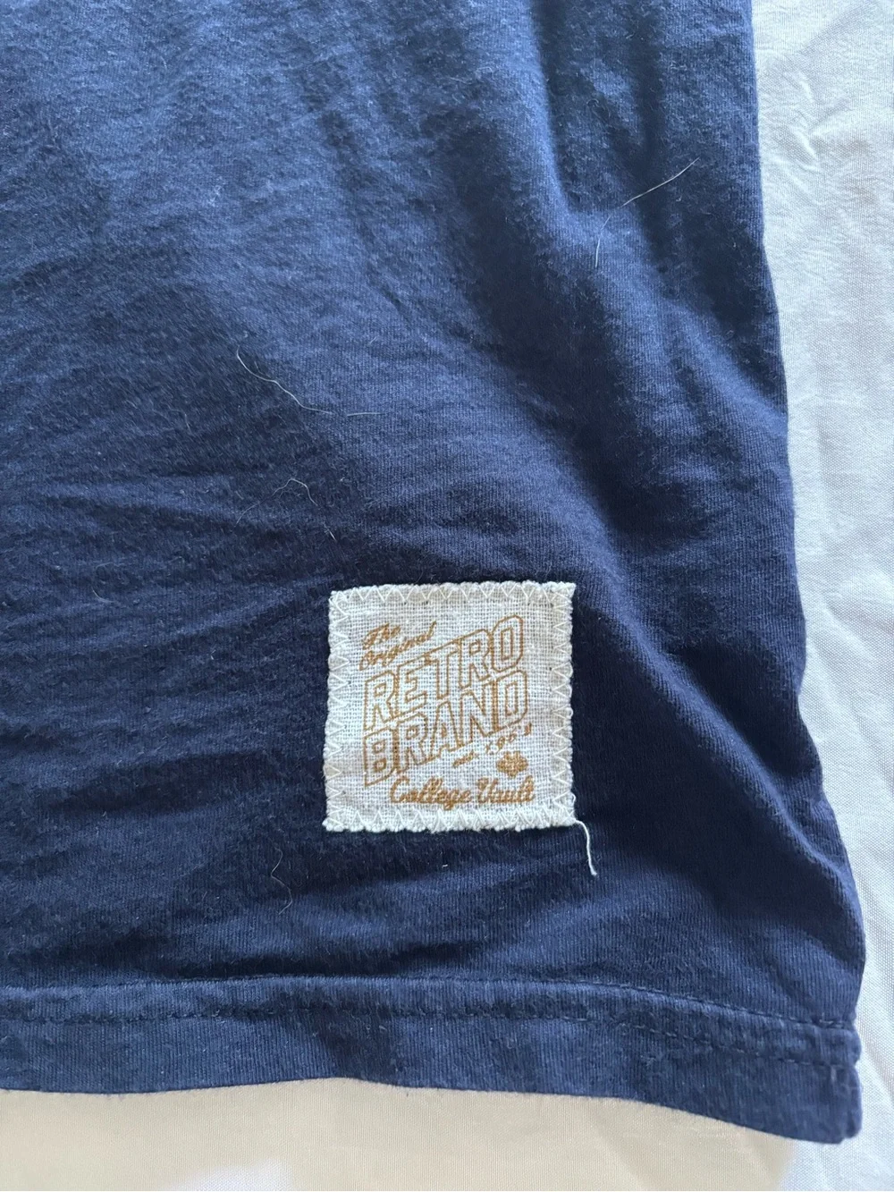 Vintage University of WA "National Champions" Graphic Tee with Yellow Print - Picture 3 of 8